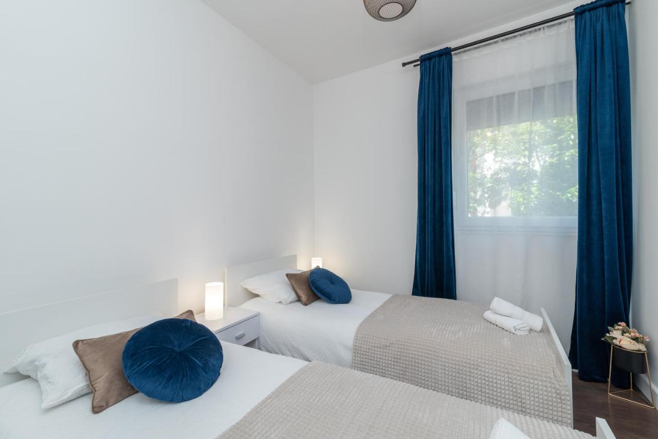 A&R - Seget Beach โตรกีร์ ภายนอก รูปภาพ