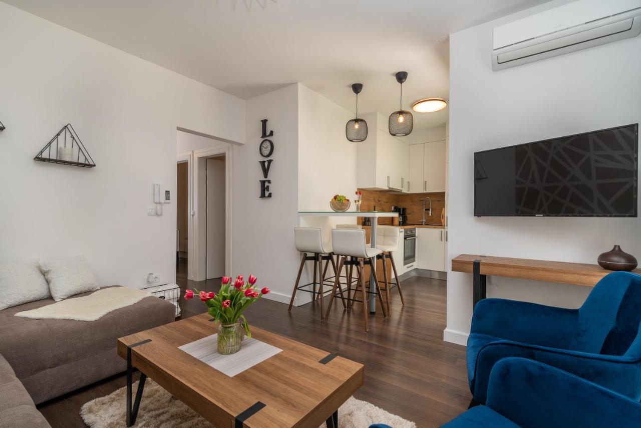 A&R - Seget Beach โตรกีร์ ภายนอก รูปภาพ